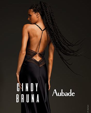 Cindy Bruna präsentiert die neue Serie Midnight Storm von Aubade.